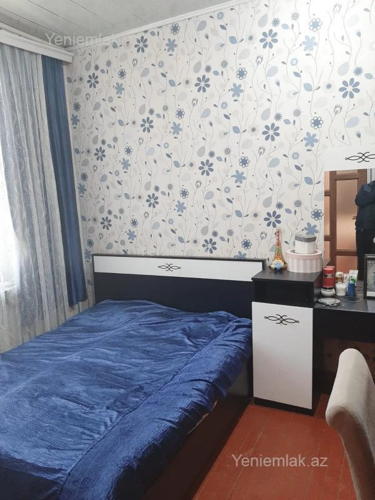 Satılır 2 otaqlı köhnə tikili 42 m²