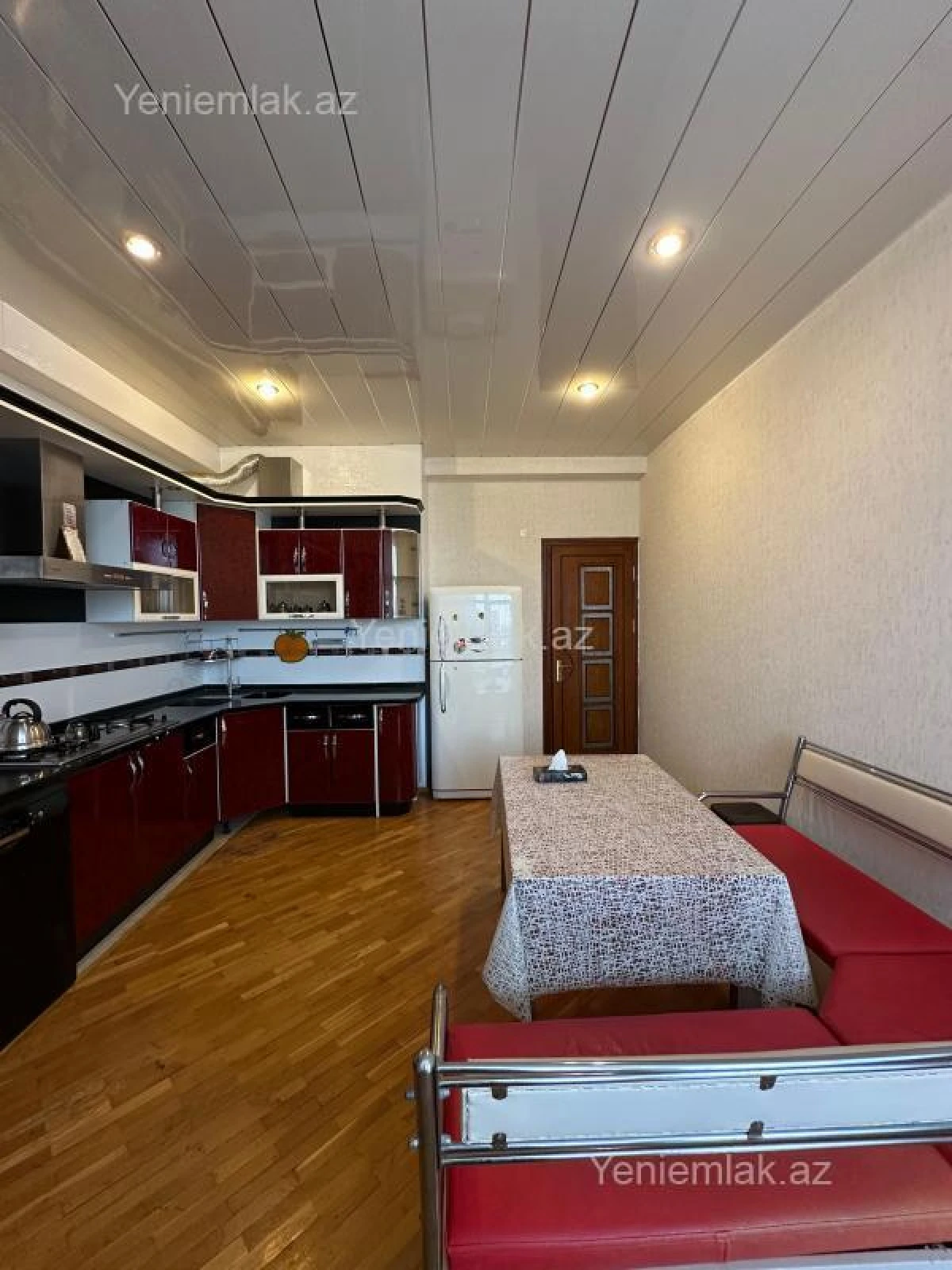 Satılır 3 otaqlı yeni tikili 176 m²