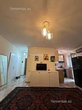 Satılır 2 otaqlı köhnə tikili 50 m²