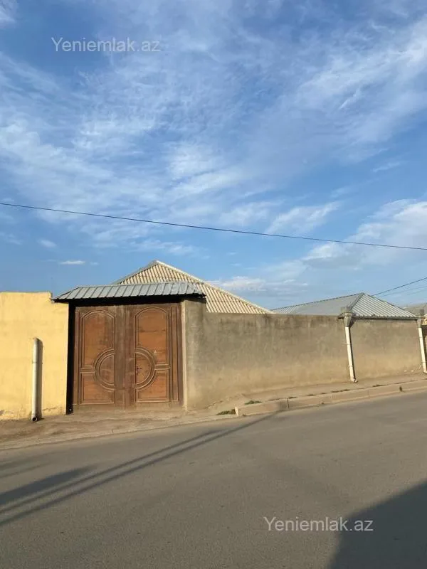 Satılır 5 otaqlı həyət evi 150 m²