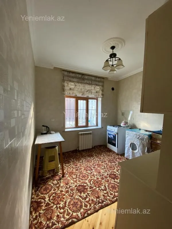 Satılır 5 otaqlı həyət evi 150 m²