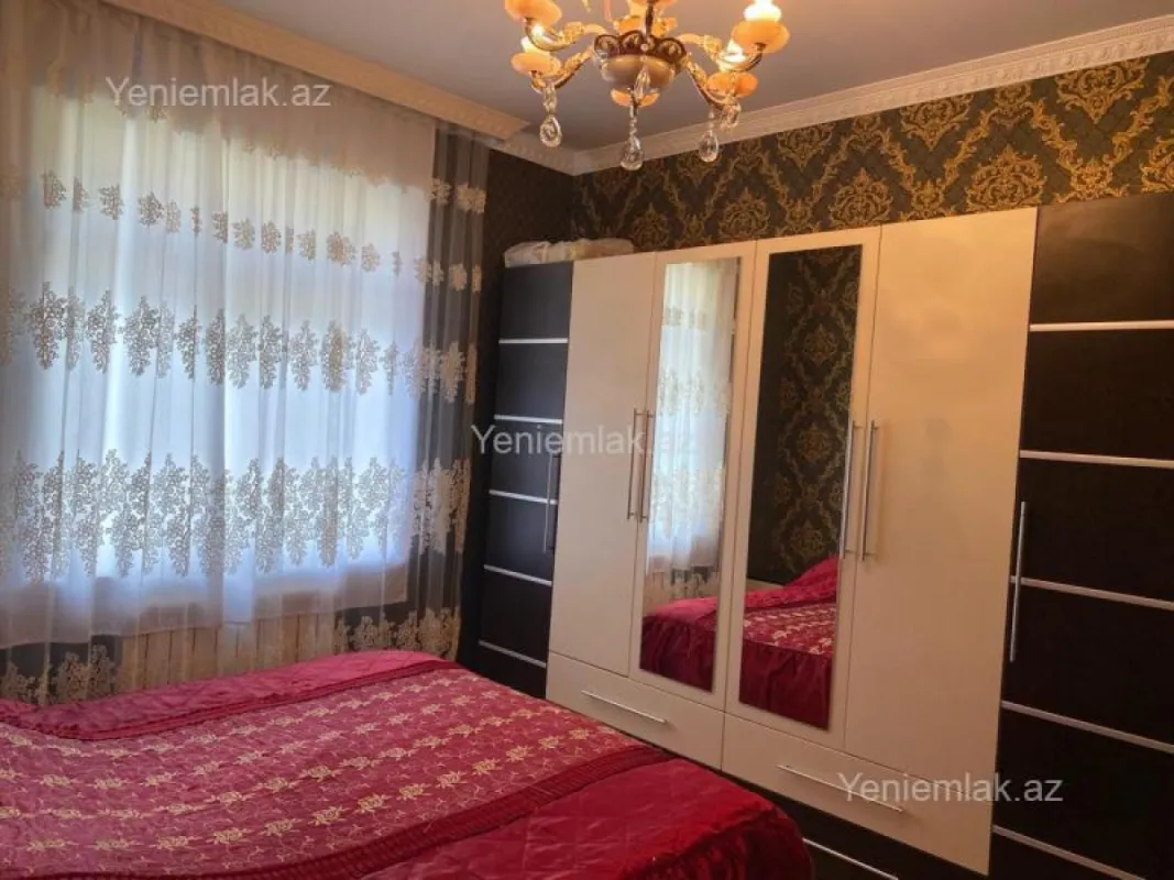 Satılır 5 otaqlı həyət evi 150 m²