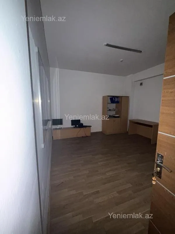 Satılır 13 otaqlı obyekt 565 m²