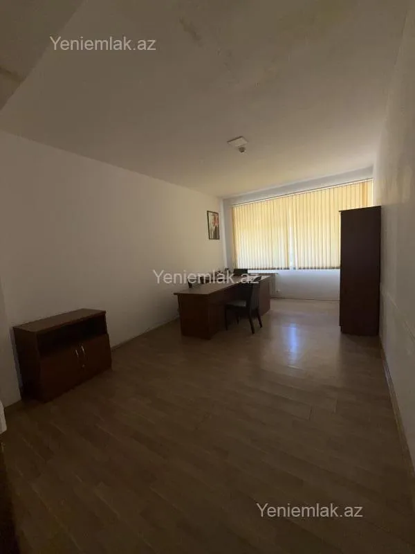 Satılır 13 otaqlı obyekt 565 m²