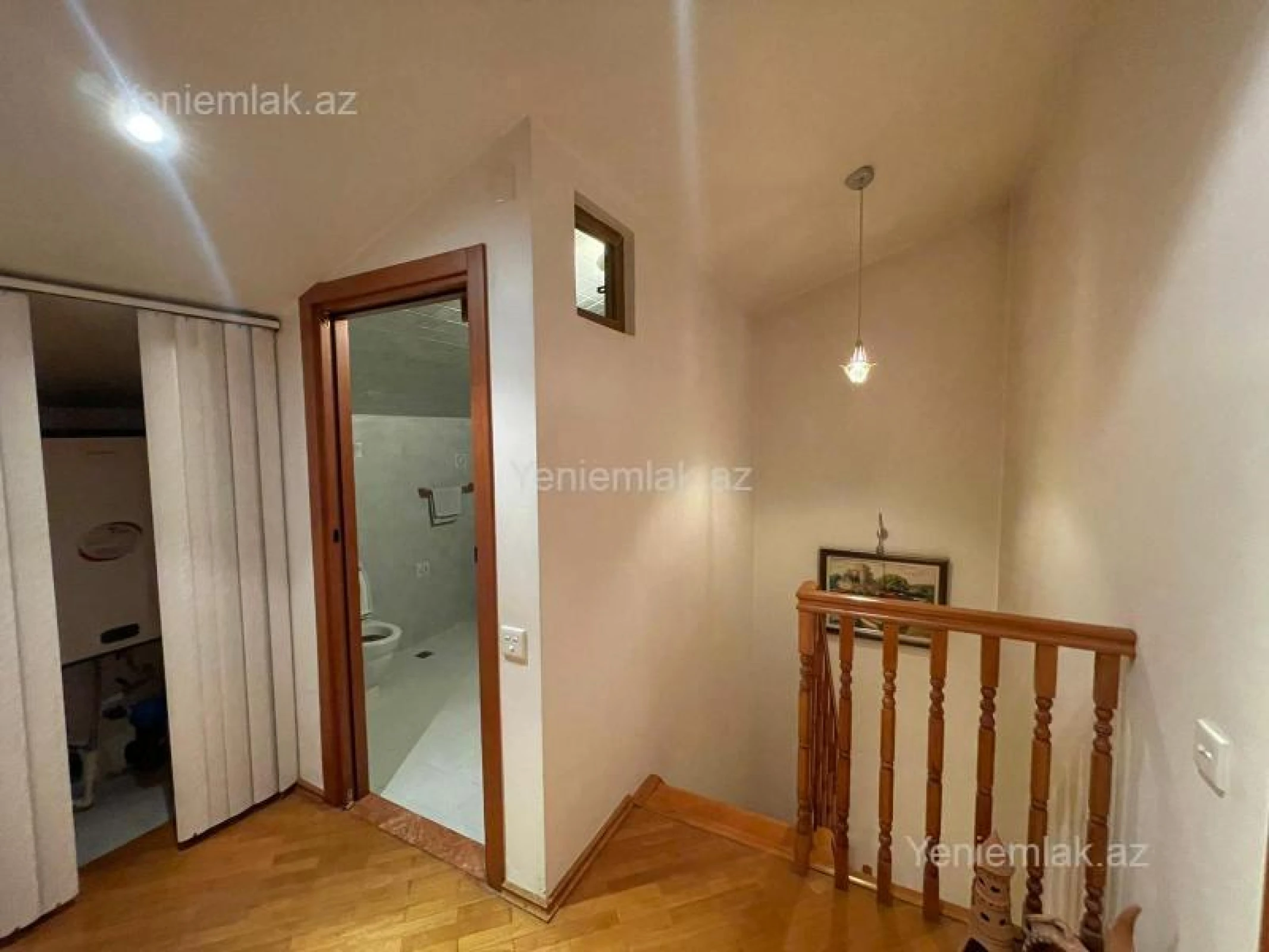 Satılır 4 otaqlı köhnə tikili 114 m²