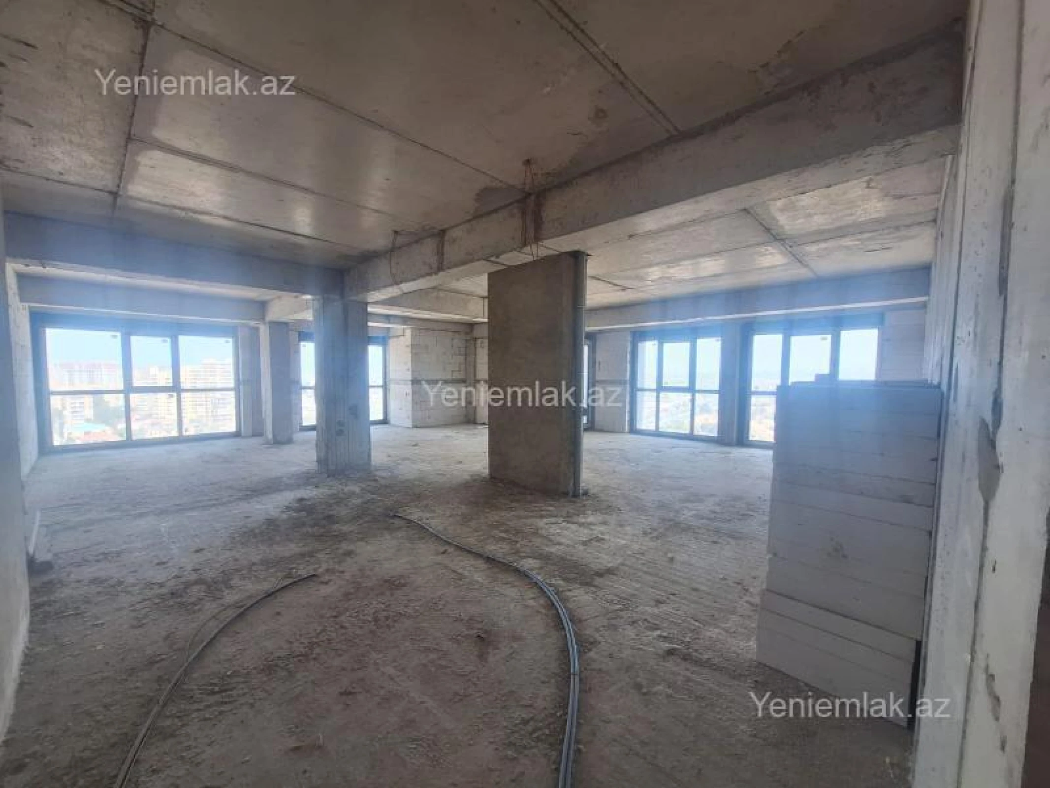 Satılır 3 otaqlı yeni tikili 124 m²