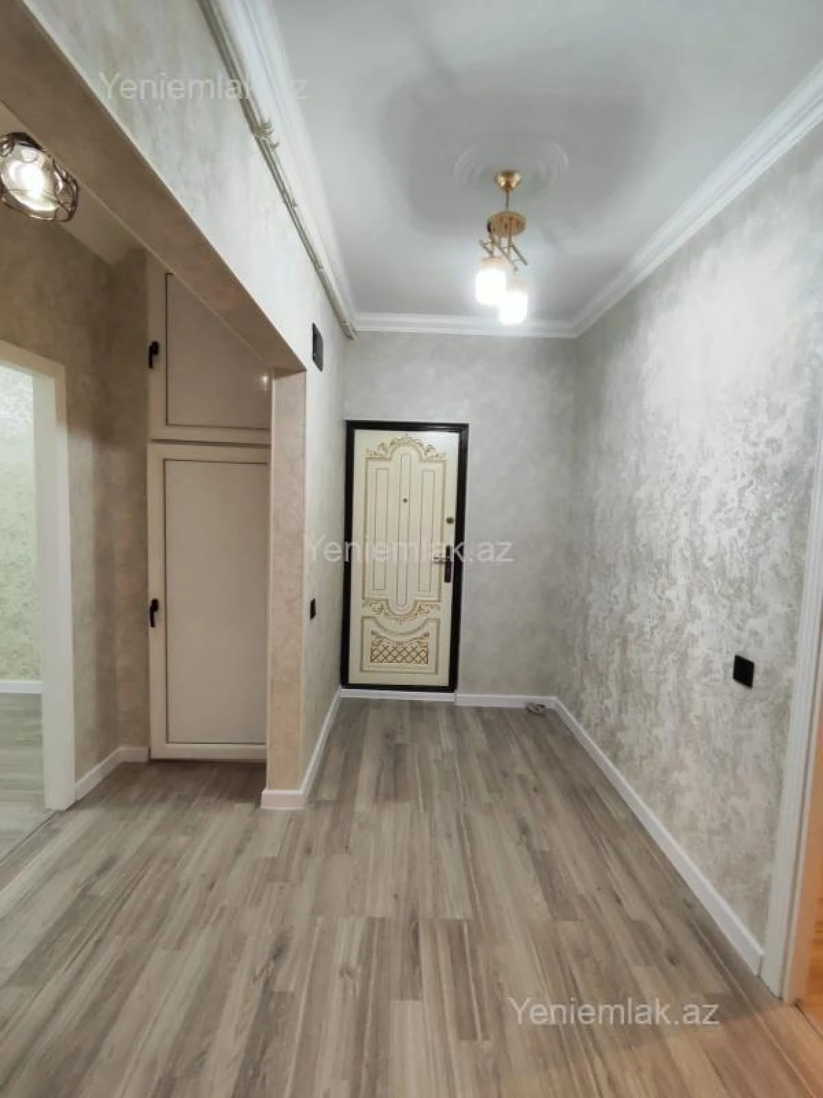 Satılır 3 otaqlı köhnə tikili 80 m²