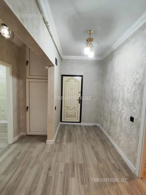 Satılır 3 otaqlı köhnə tikili 80 m²