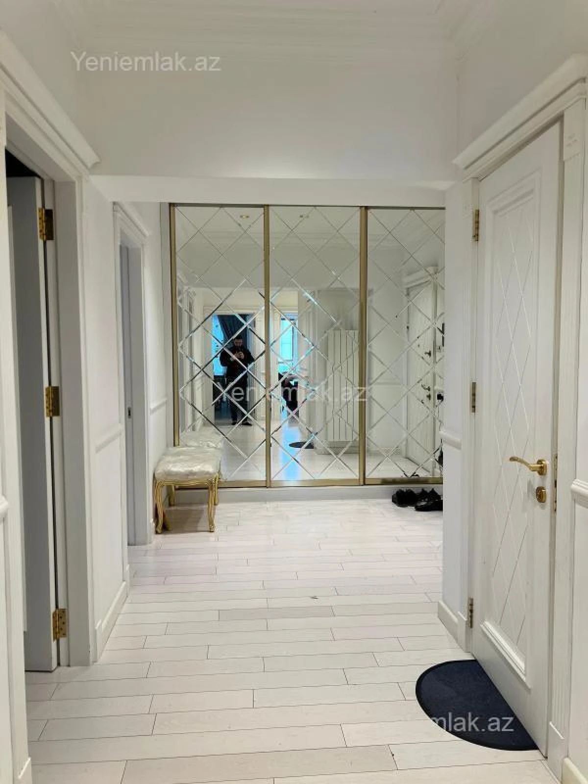 Satılır 4 otaqlı yeni tikili 181 m²