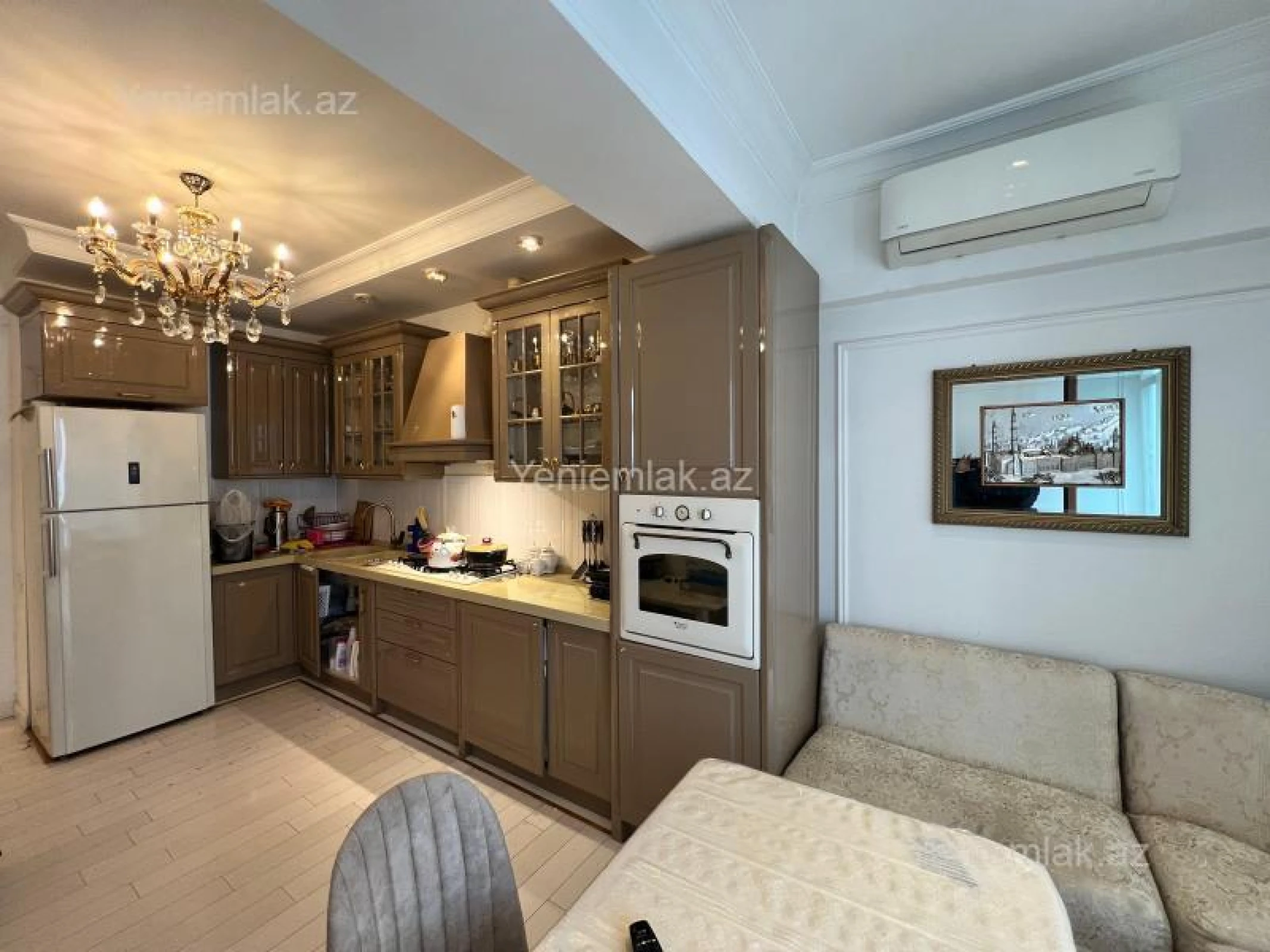 Satılır 4 otaqlı yeni tikili 181 m²