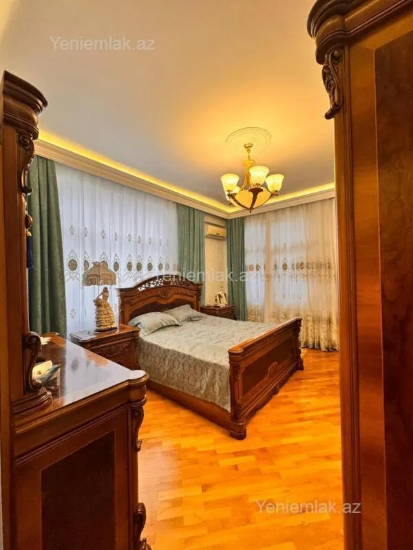 Satılır 3 otaqlı yeni tikili 147 m²