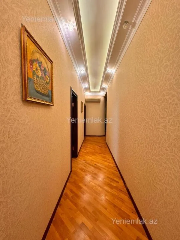 Satılır 3 otaqlı yeni tikili 147 m²