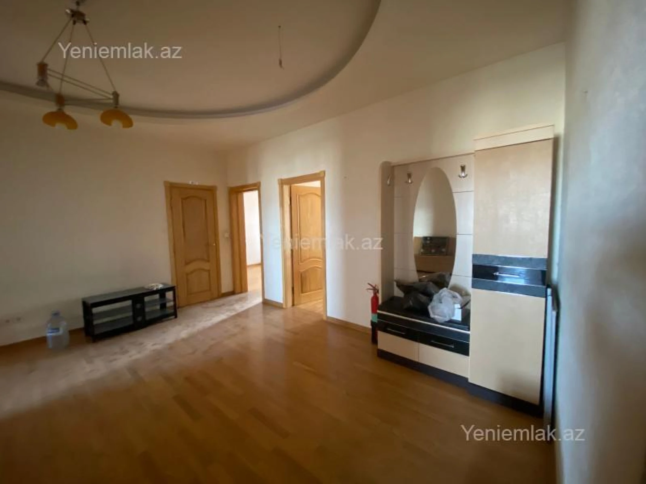 Satılır 4 otaqlı yeni tikili 190 m²