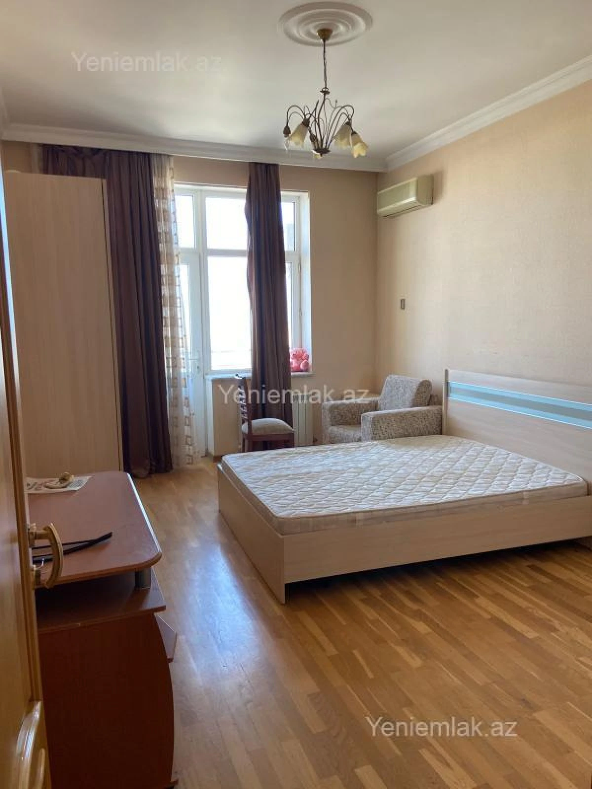 Satılır 4 otaqlı yeni tikili 190 m²