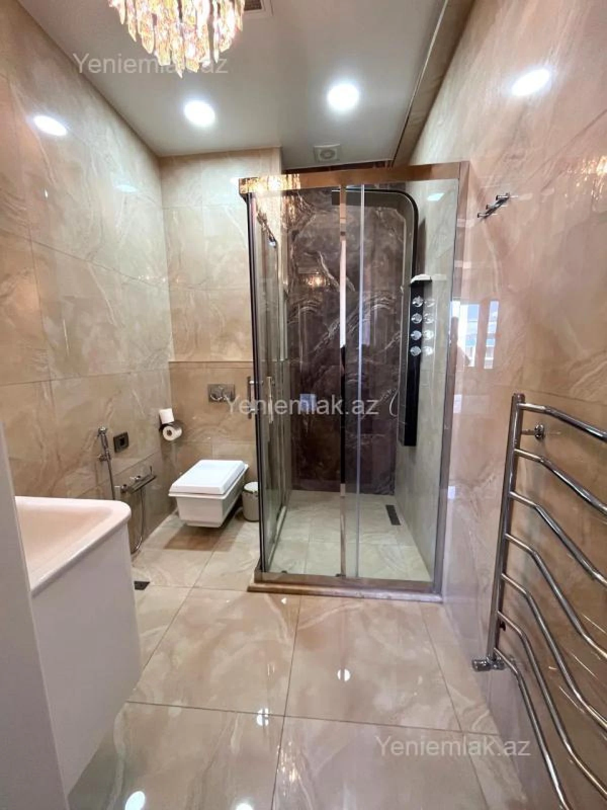 Satılır 3 otaqlı yeni tikili 150 m²