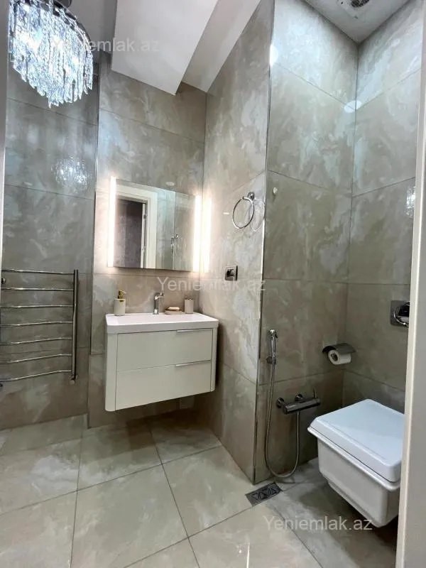 Satılır 3 otaqlı yeni tikili 150 m²