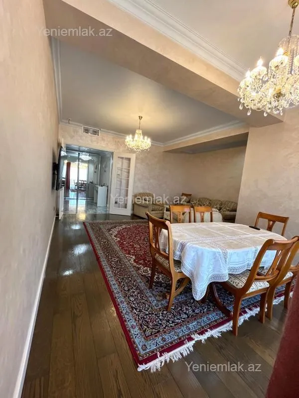 Satılır 3 otaqlı yeni tikili 150 m²