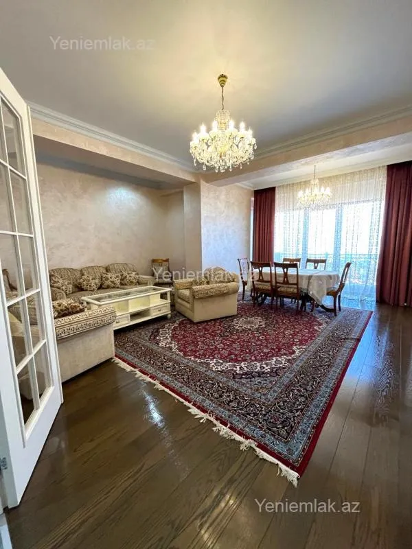 Satılır 3 otaqlı yeni tikili 150 m²