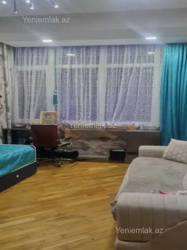 Satılır 3 otaqlı yeni tikili 87 m²