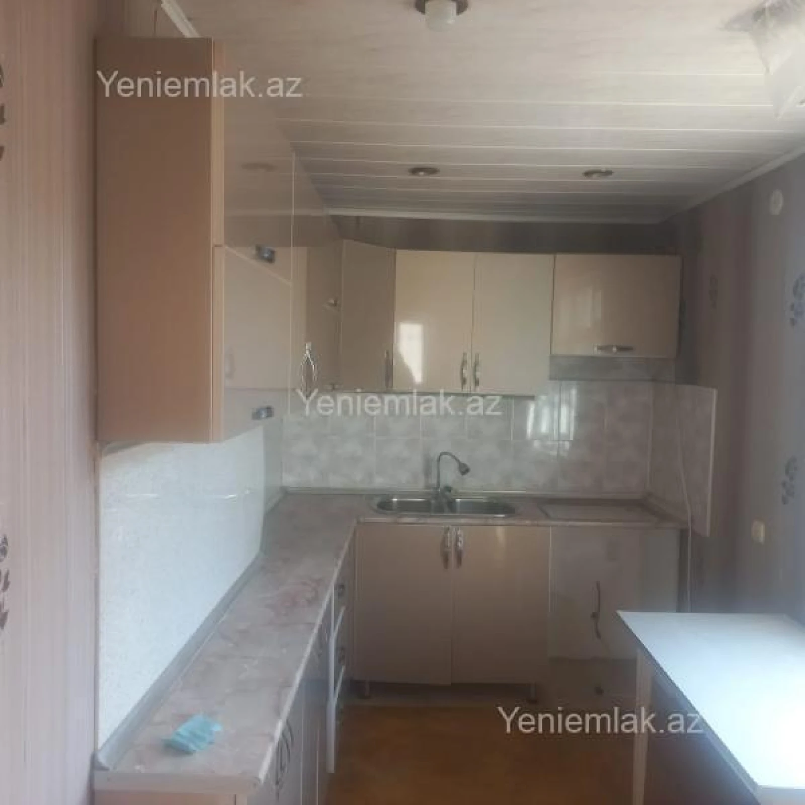 Satılır 3 otaqlı həyət evi 80 m²