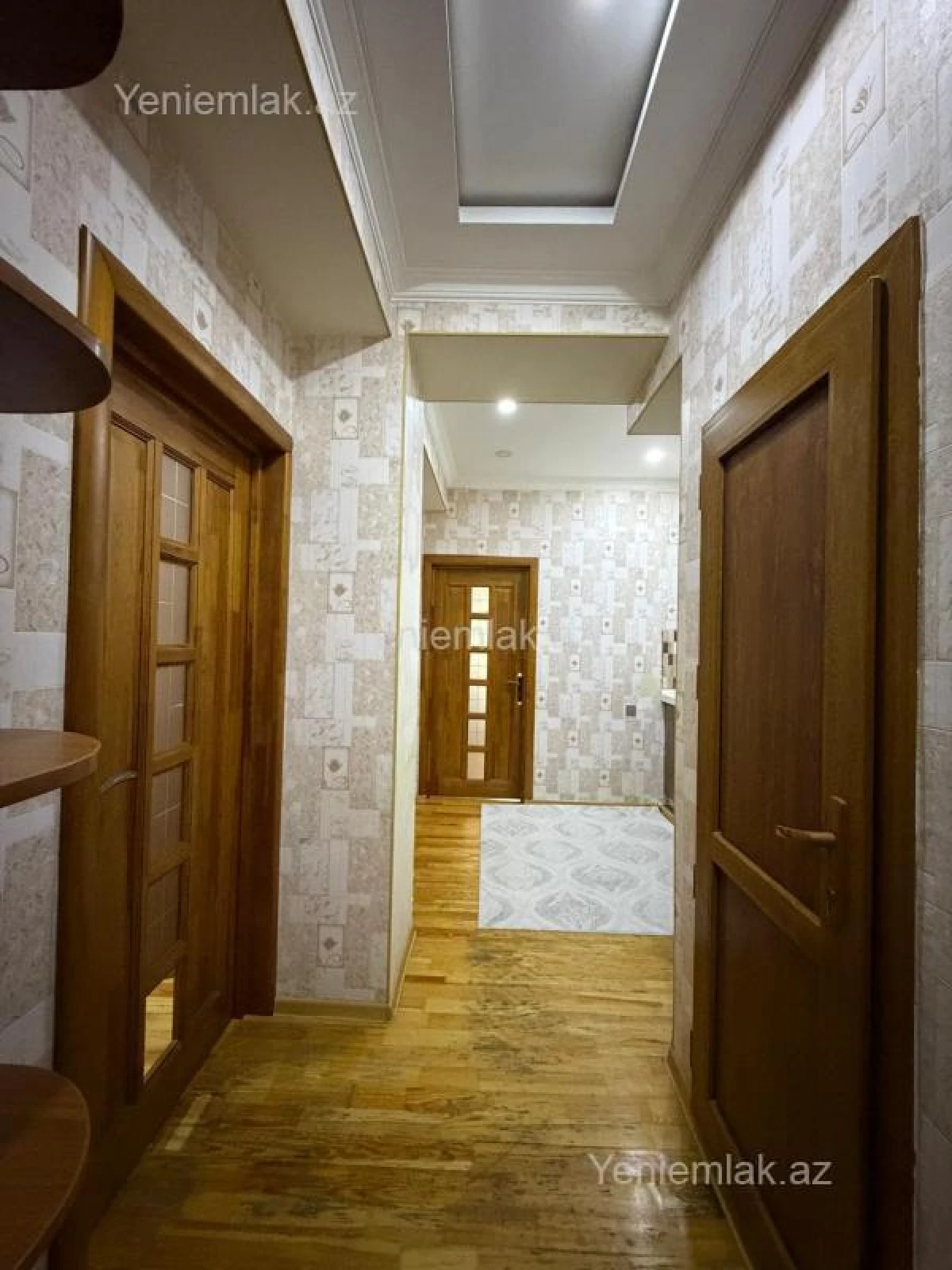 Satılır 3 otaqlı yeni tikili 75 m²