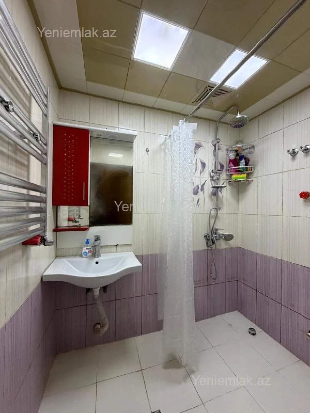 Satılır 3 otaqlı yeni tikili 75 m²