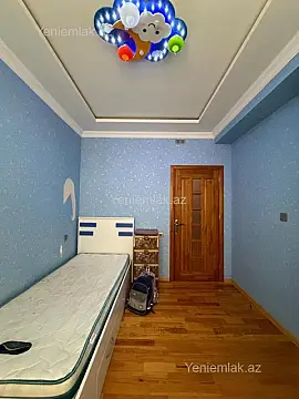 Satılır 3 otaqlı yeni tikili 75 m²