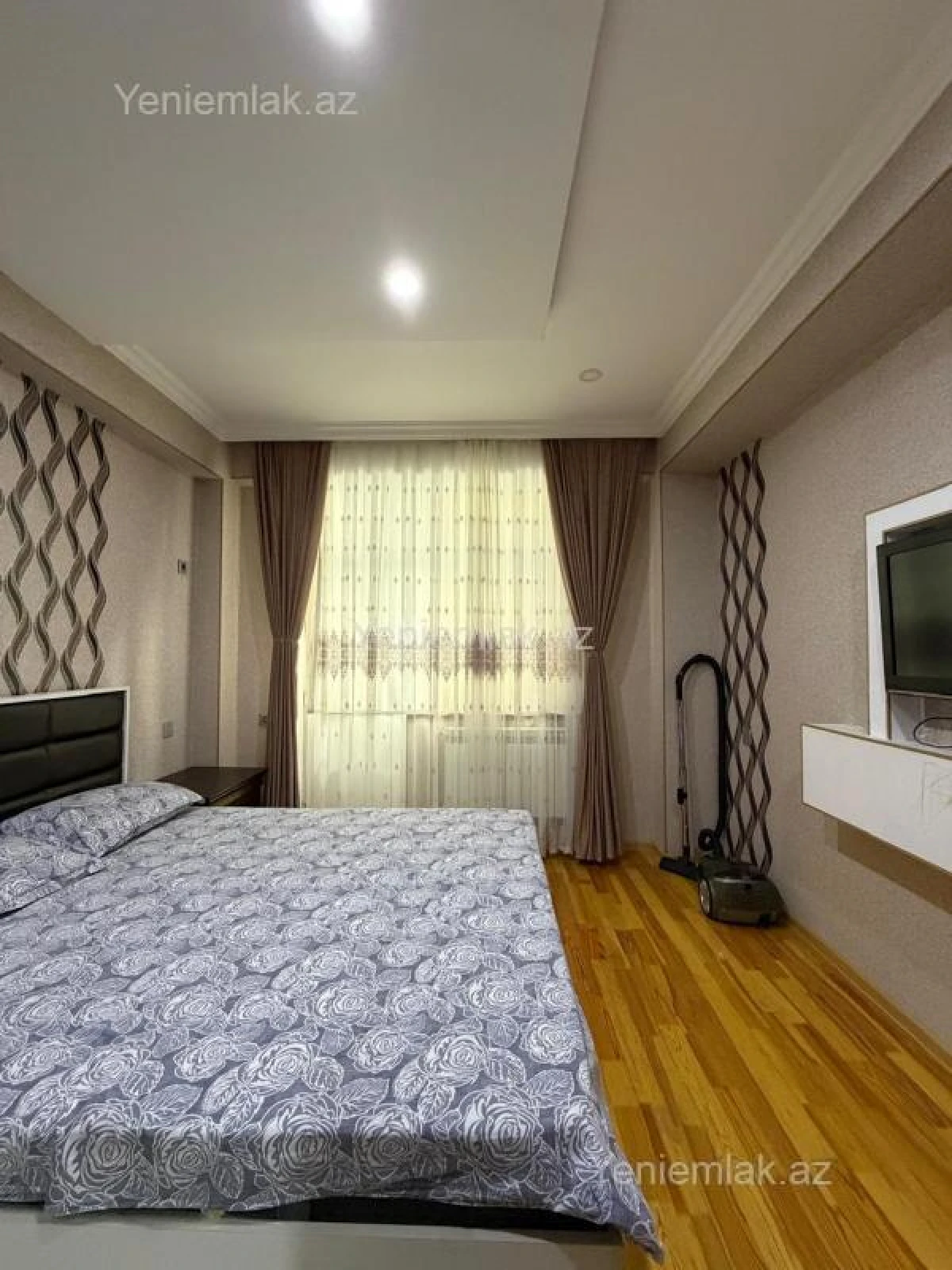 Satılır 3 otaqlı yeni tikili 75 m²