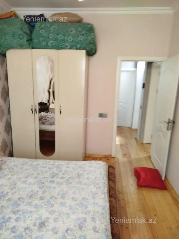 Satılır 2 otaqlı həyət evi 65 m²