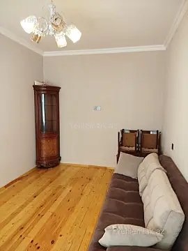 Satılır 2 otaqlı həyət evi 65 m²