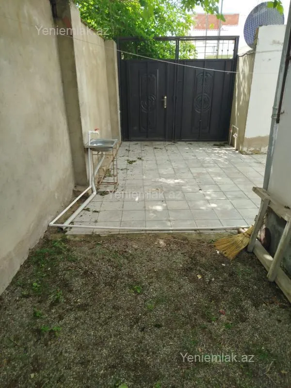 Satılır 2 otaqlı həyət evi 65 m²
