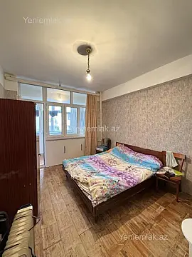 Satılır 2 otaqlı köhnə tikili 45 m²