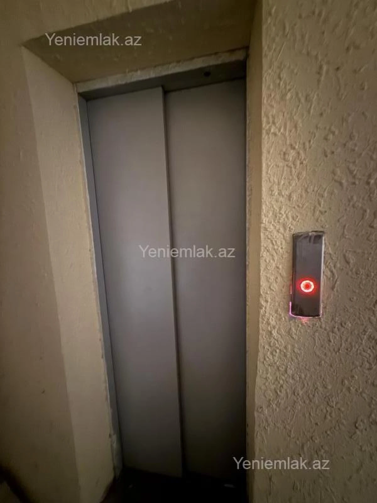 Satılır 2 otaqlı köhnə tikili 45 m²