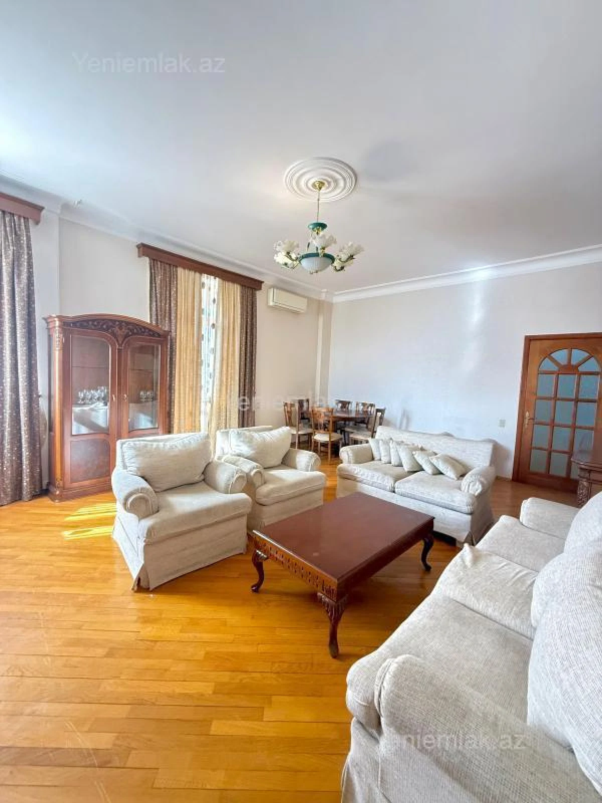 Satılır 3 otaqlı yeni tikili 145 m²