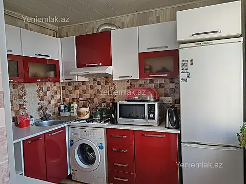 Satılır 3 otaqlı köhnə tikili 85 m²