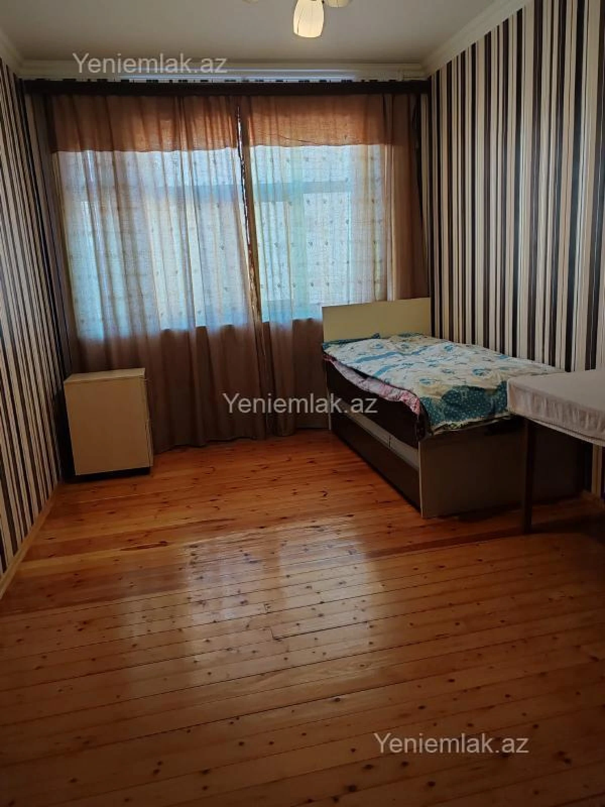Satılır 3 otaqlı köhnə tikili 85 m²