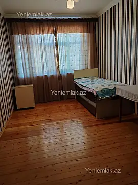 Satılır 3 otaqlı köhnə tikili 85 m²