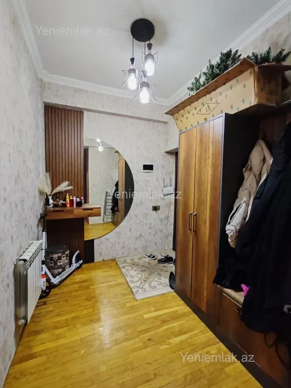 Satılır 3 otaqlı yeni tikili 60 m²