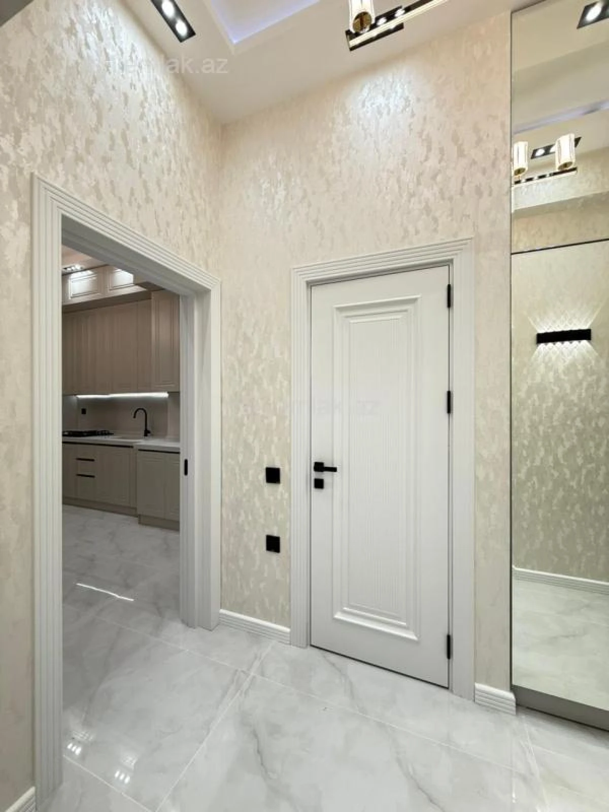 Satılır 3 otaqlı yeni tikili 105 m²