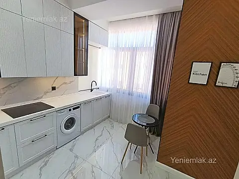 Satılır 3 otaqlı yeni tikili 80 m²