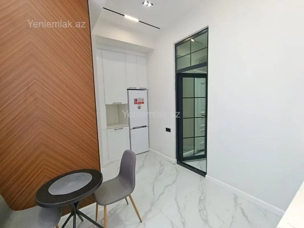 Satılır 3 otaqlı yeni tikili 80 m²