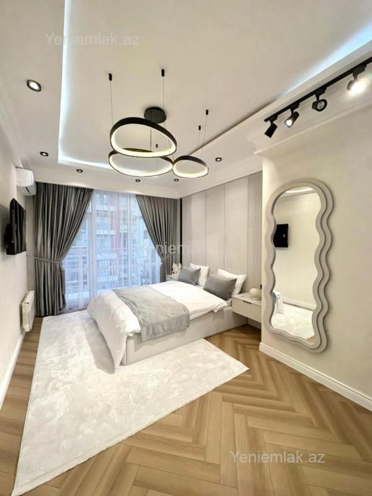 Satılır 3 otaqlı yeni tikili 100 m²