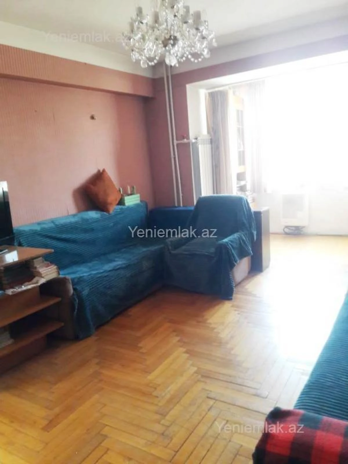 Satılır 3 otaqlı köhnə tikili 90 m²