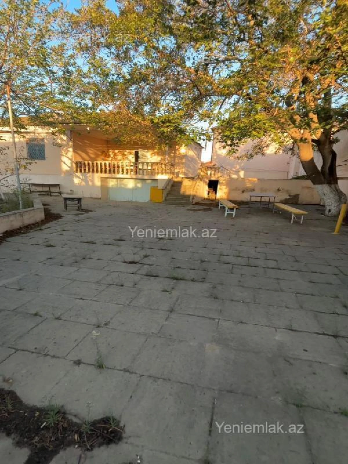 Satılır 4 otaqlı həyət evi 100 m²