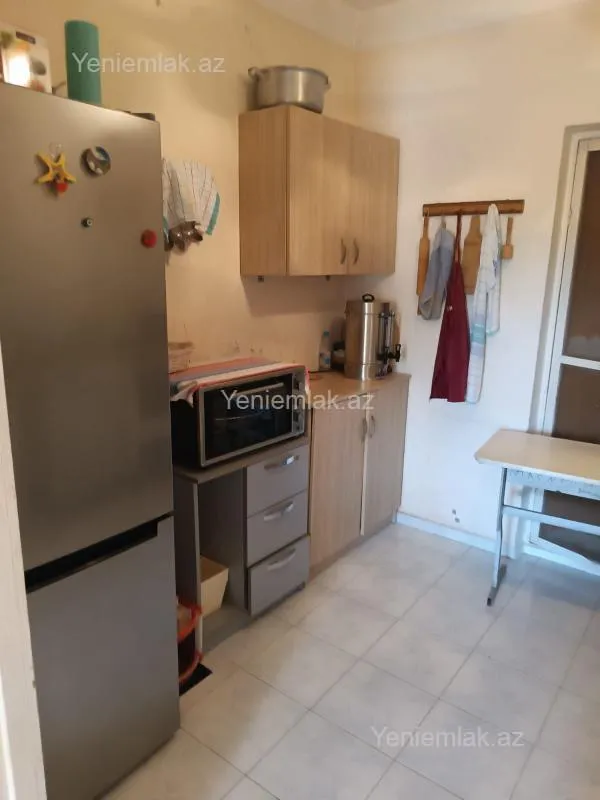 Satılır 4 otaqlı həyət evi 100 m²