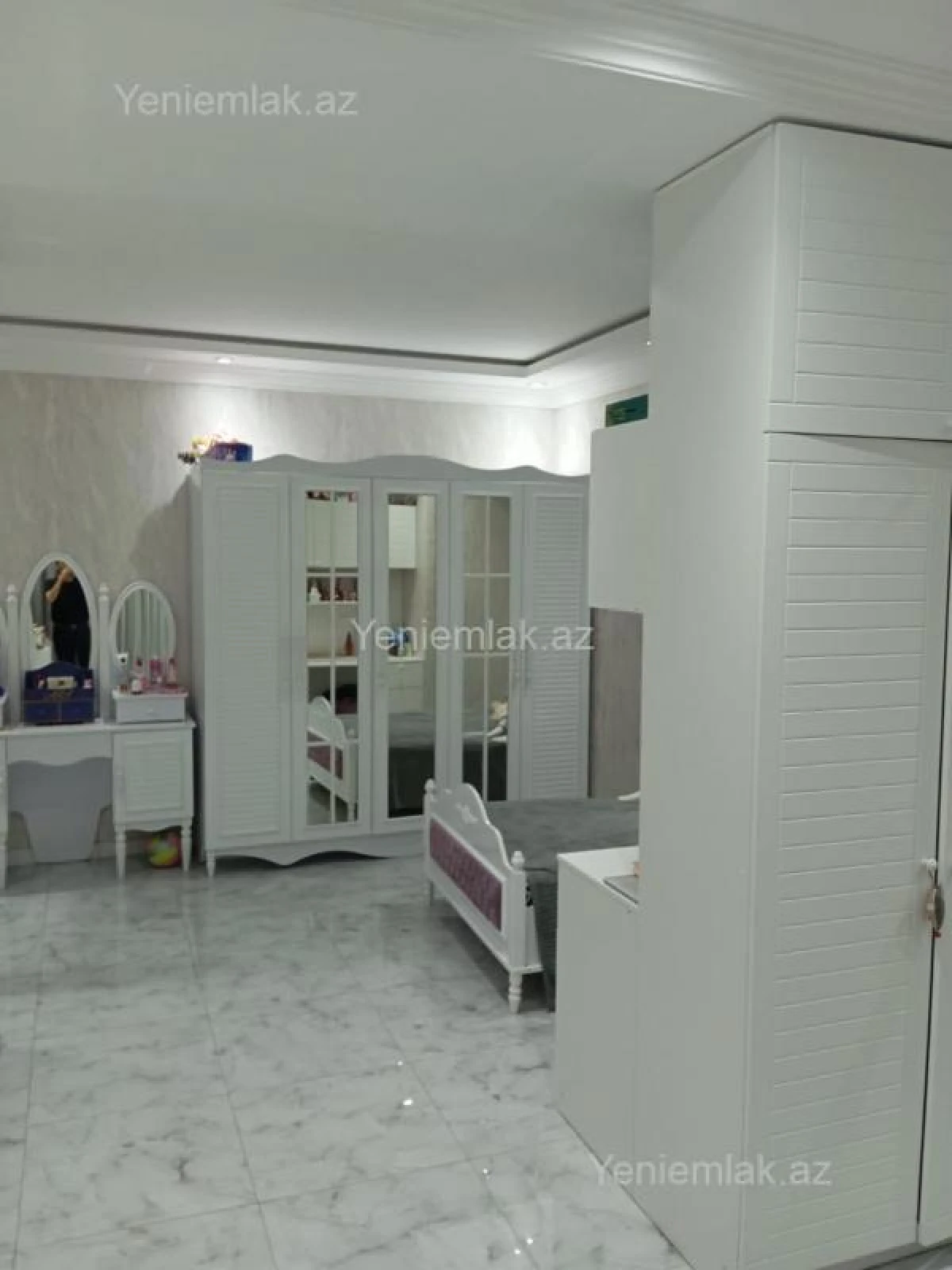 Satılır 3 otaqlı yeni tikili 148 m²