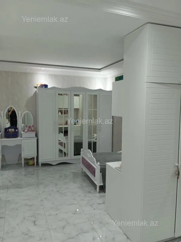Satılır 3 otaqlı yeni tikili 148 m²