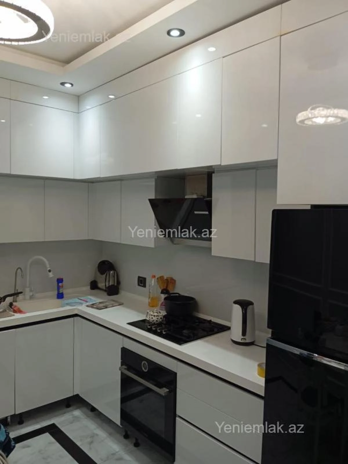 Satılır 3 otaqlı yeni tikili 148 m²