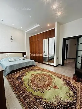 Satılır 3 otaqlı yeni tikili 130 m²