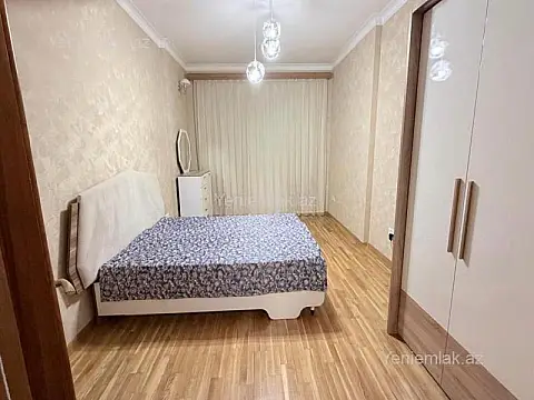 Satılır 3 otaqlı yeni tikili 135 m²